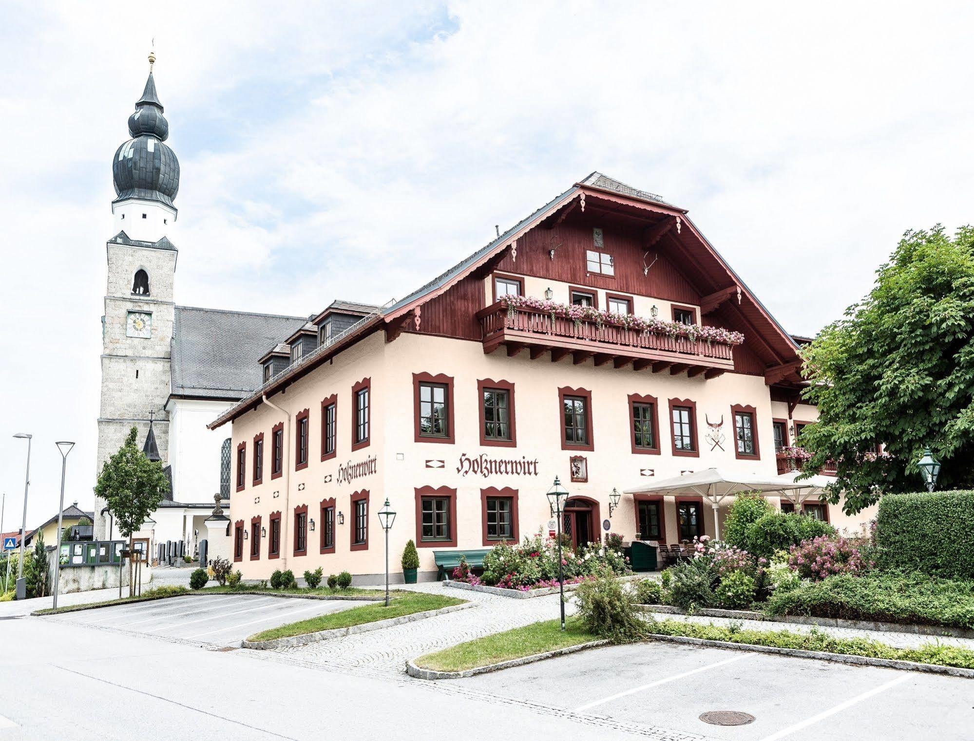 Salzburg Holznerwirt Hotel 4*